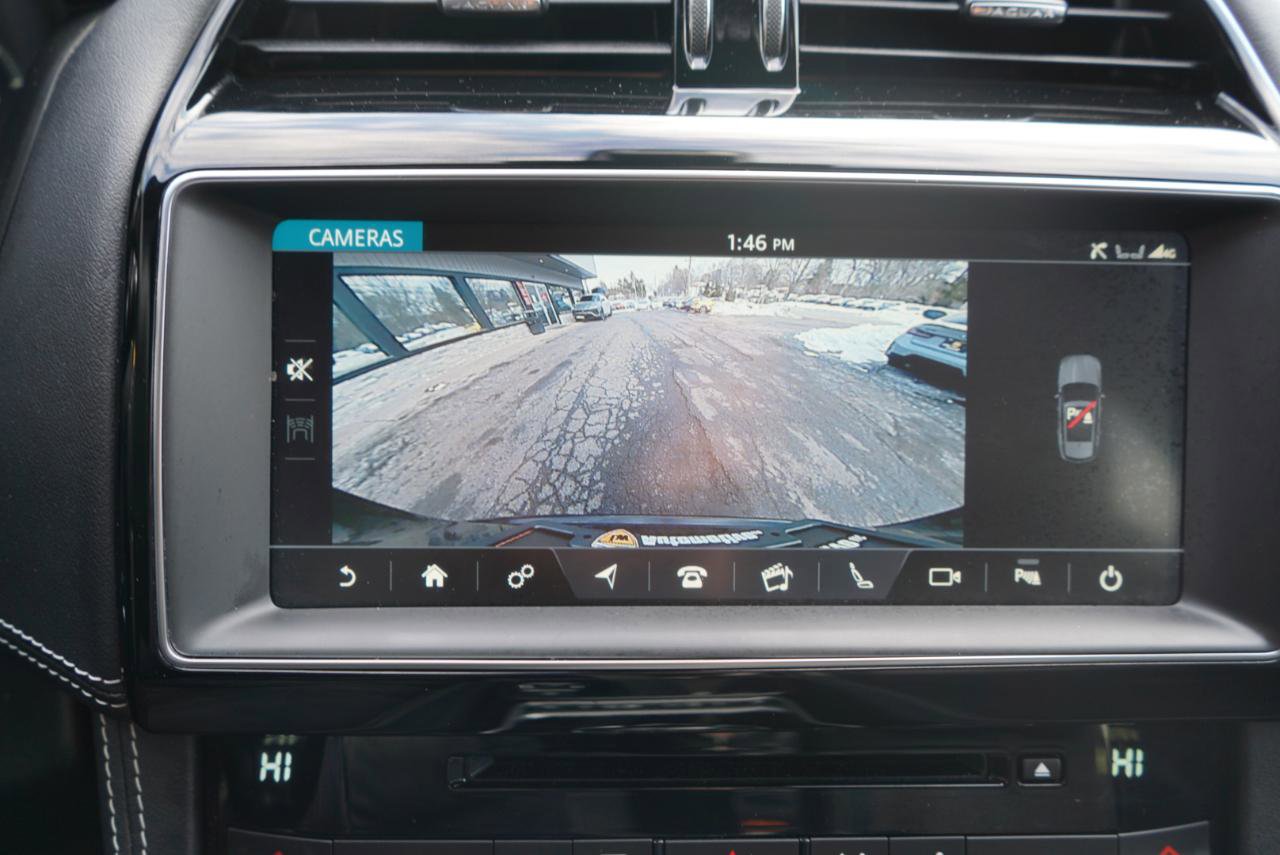 Used 2019 Jaguar F-PACE R-Sport image 46