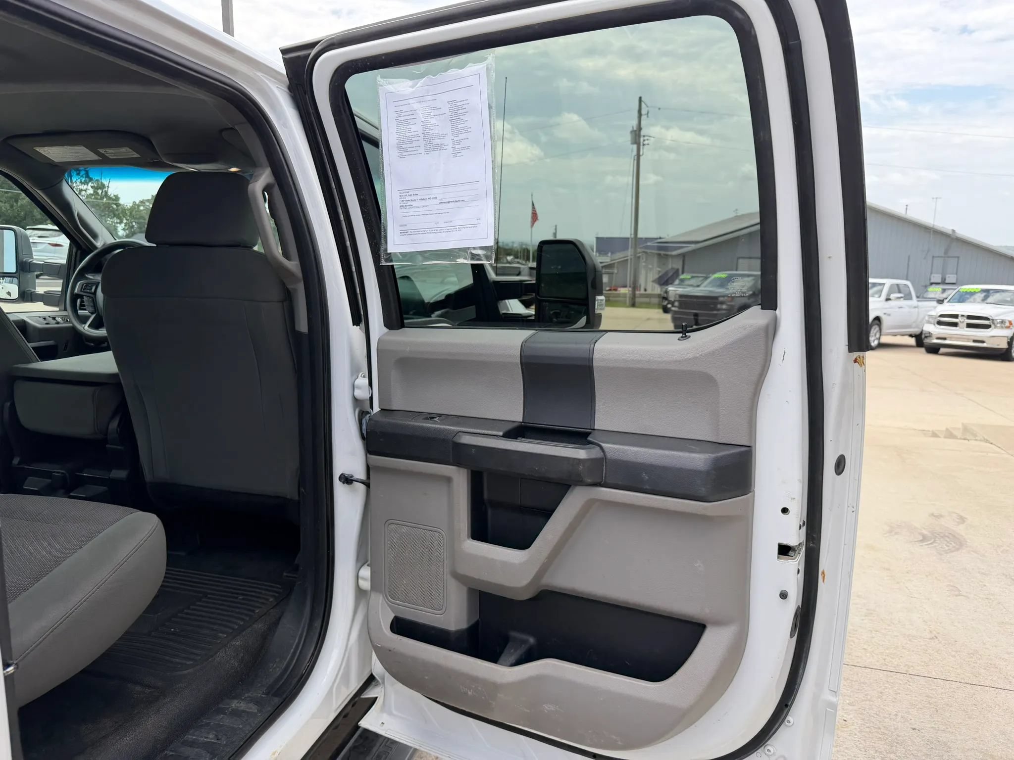 Used 2017 Ford F450 XL w/ Power Equipment Group AWD/4WD image 38