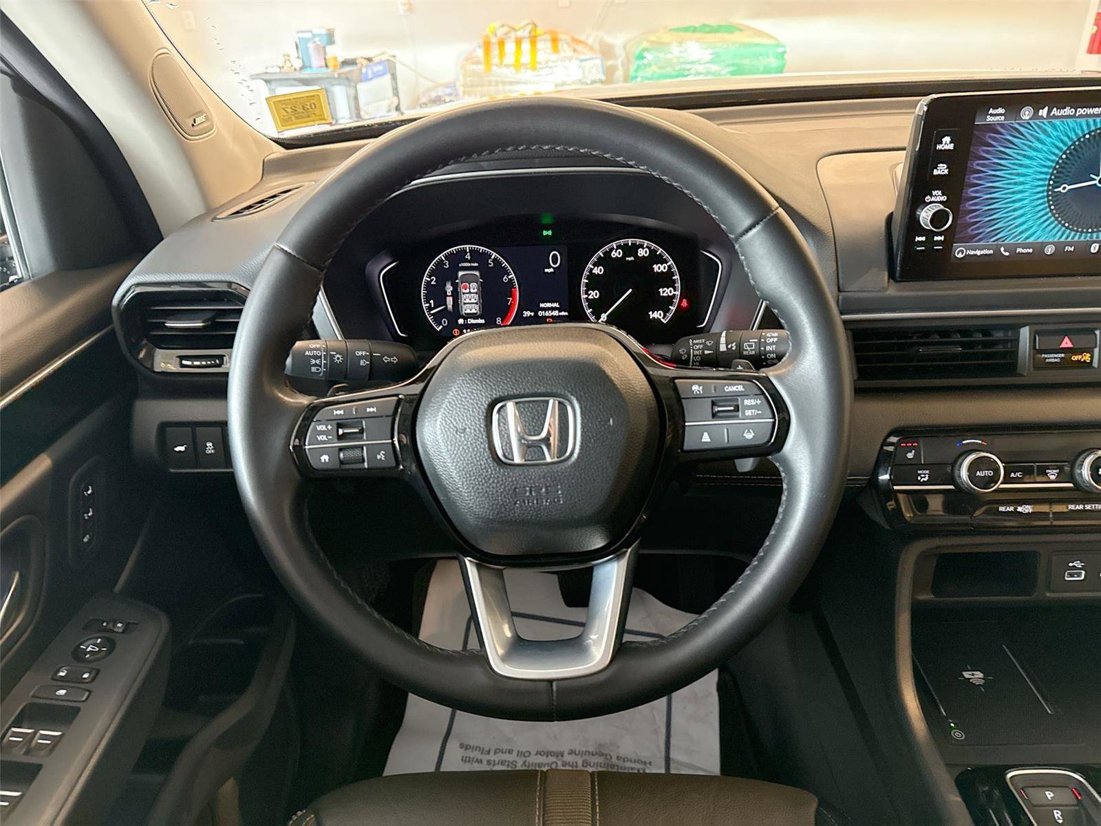 Used 2024 Honda Pilot Touring image 11