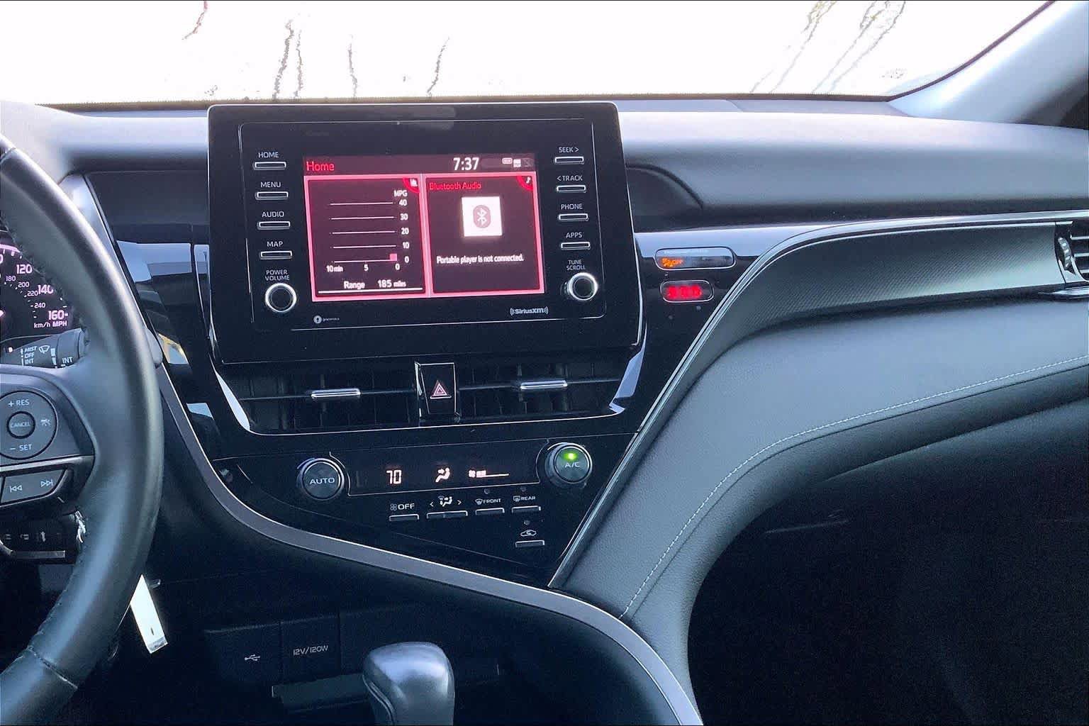 Used 2021 Toyota Camry SE FWD image 7