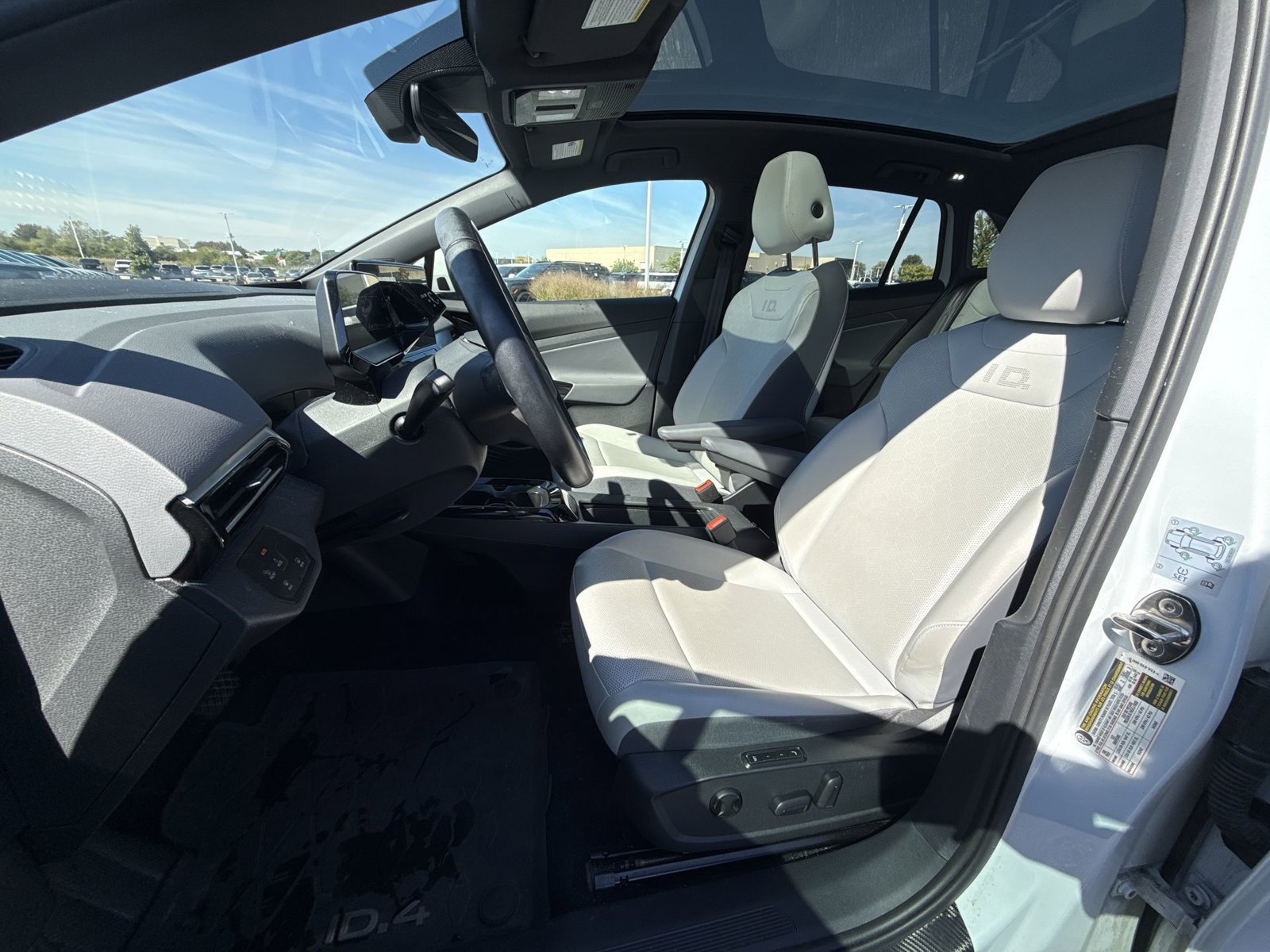 Used 2021 Volkswagen ID.4 Pro S RWD image 12