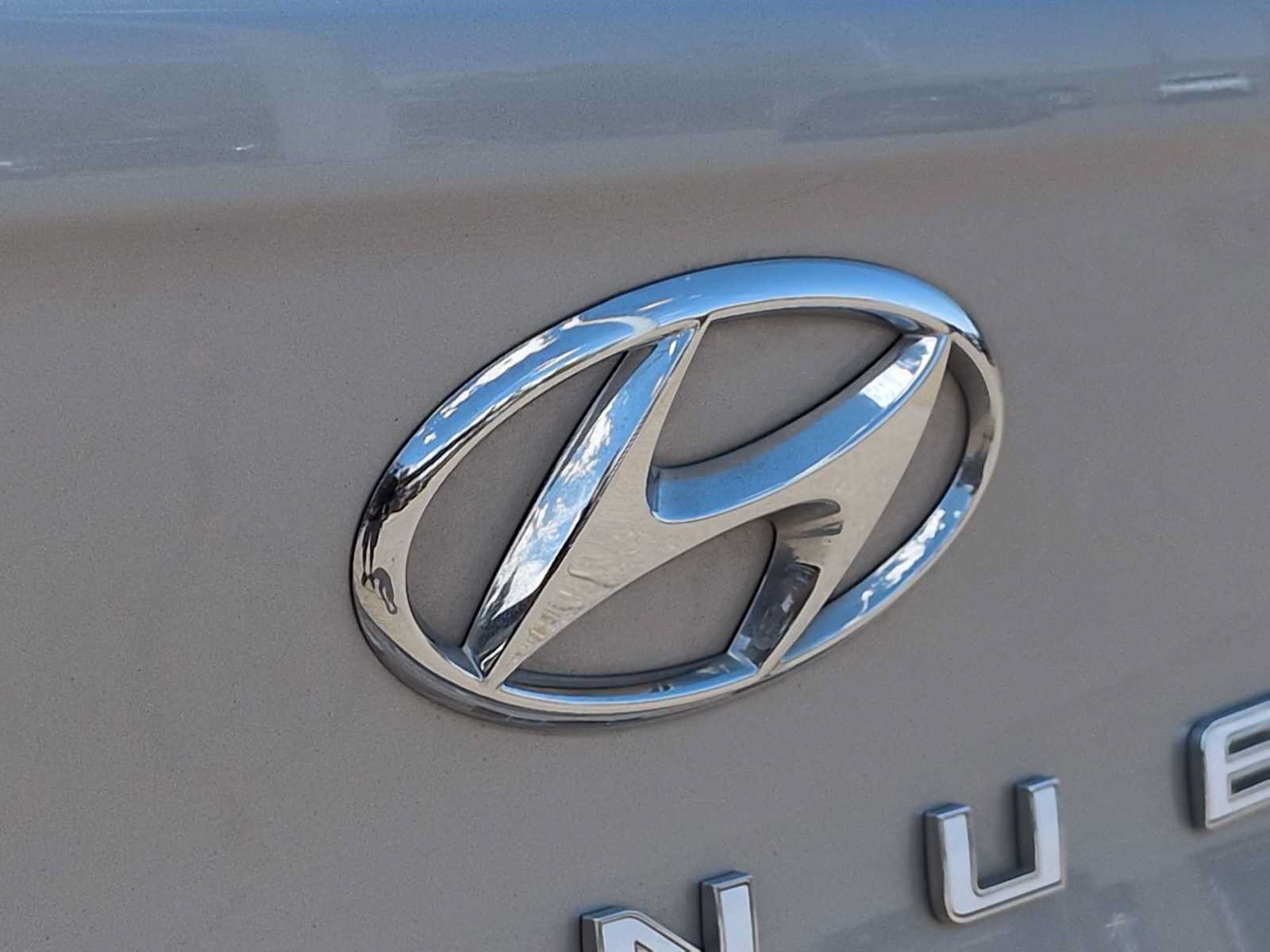 Certified 2021 Hyundai Venue SE FWD image 12
