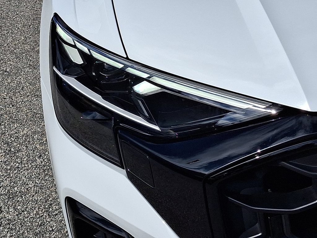 Used 2025 Audi SQ8 Premium Plus AWD/4WD image 9