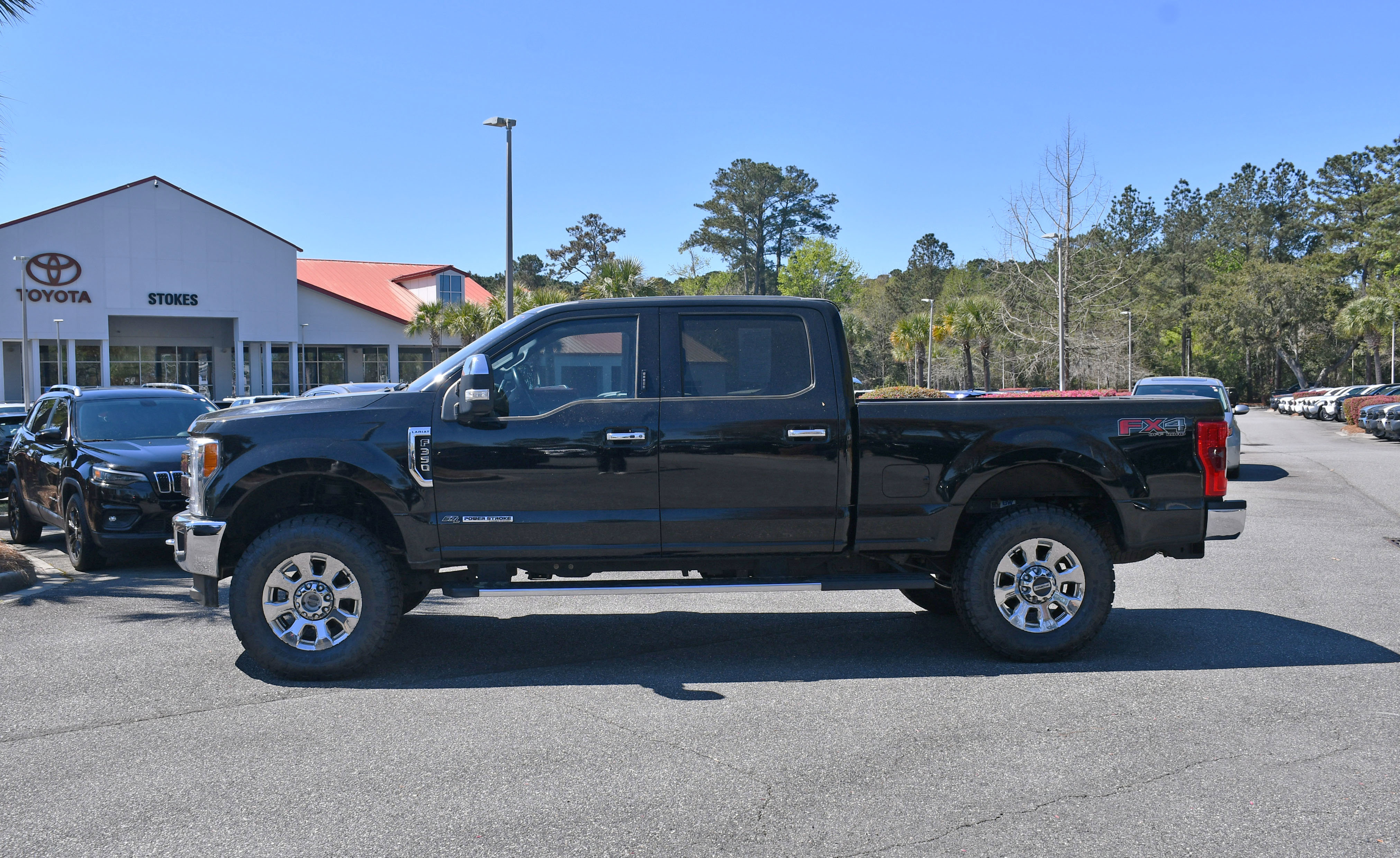 Used 2018 Ford F350 Lariat w/ Lariat Ultimate Package AWD/4WD image 2