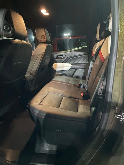 Used 2024 GMC Canyon AT4X image 25