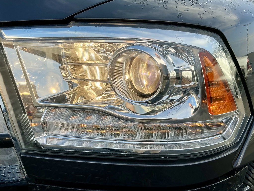 Used 2018 RAM 2500 Laramie w/ Convenience Group image 10