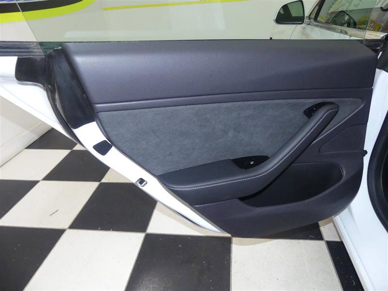 Used 2019 Tesla Model 3 Standard Range Plus image 22