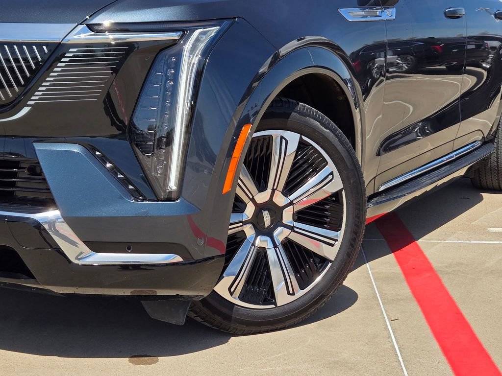 Certified 2025 Cadillac Escalade IQ Luxury 2 w/ LPO, Premium Carpet Package image 7