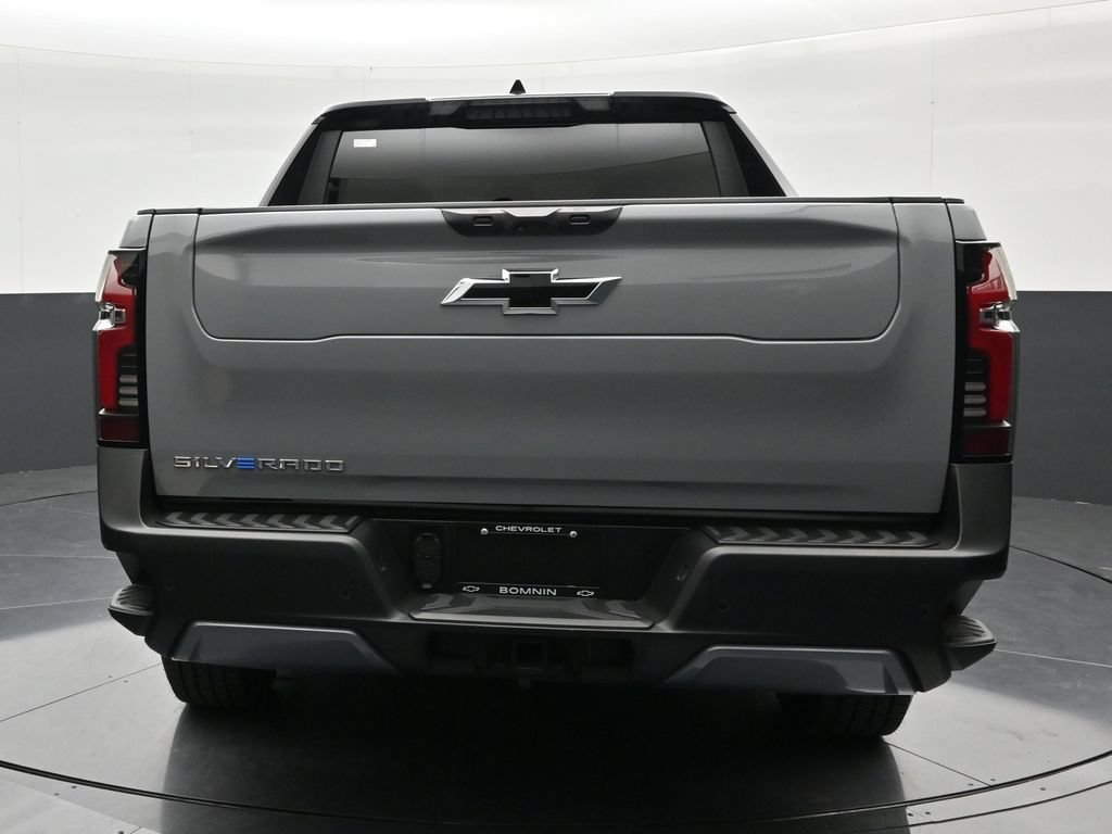 Used 2026 Chevrolet Silverado EV LT w/ Plus Package AWD/4WD image 4