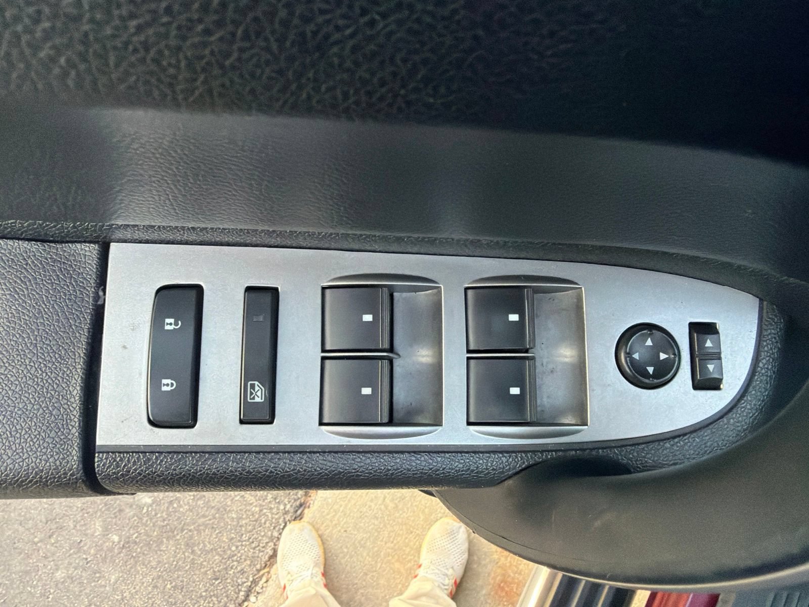 Used 2014 Chevrolet Silverado 2500 LT w/ Custom Sport Truck Package AWD/4WD image 14