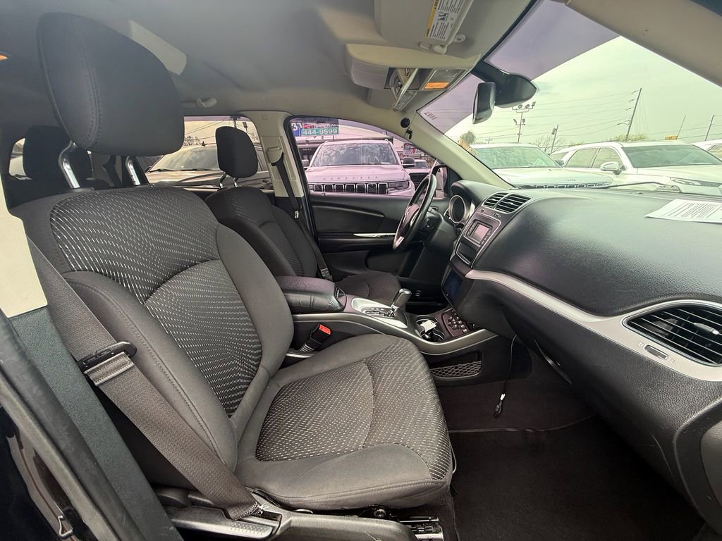 Used 2018 Dodge Journey SE w/ Popular Equipment Group image 24