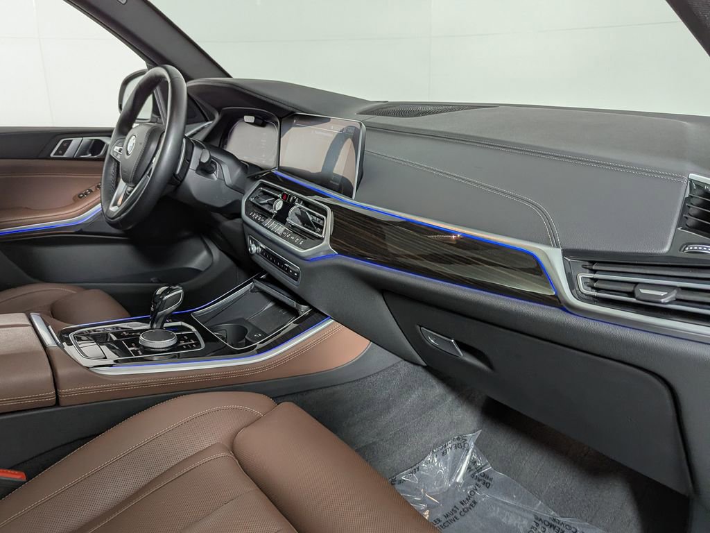 Used 2021 BMW X5 xDrive40i w/ Premium Package 2 image 37