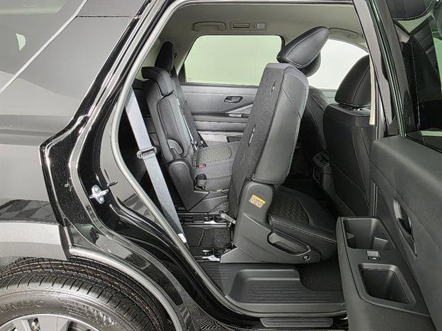 New 2026 Nissan Pathfinder SV AWD/4WD image 18