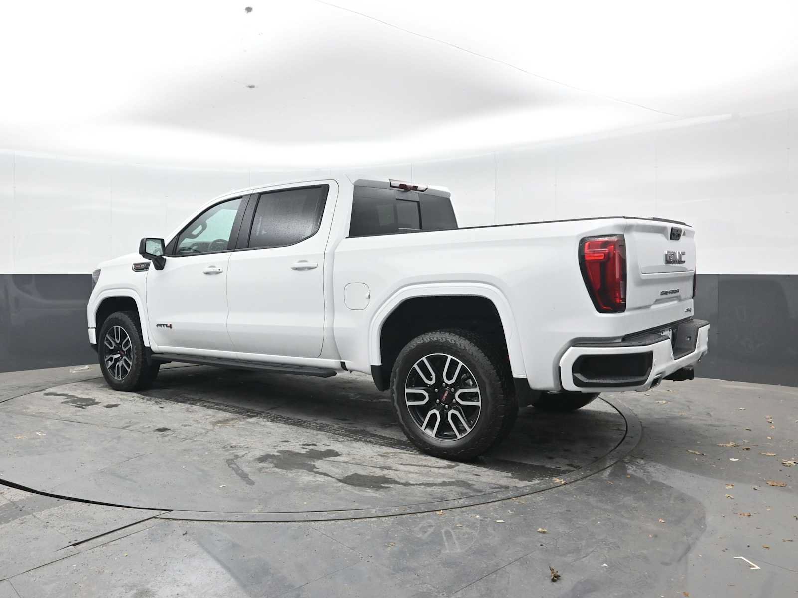 New 2026 GMC Sierra 1500 AT4 w/ AT4 Premium Package AWD/4WD image 2