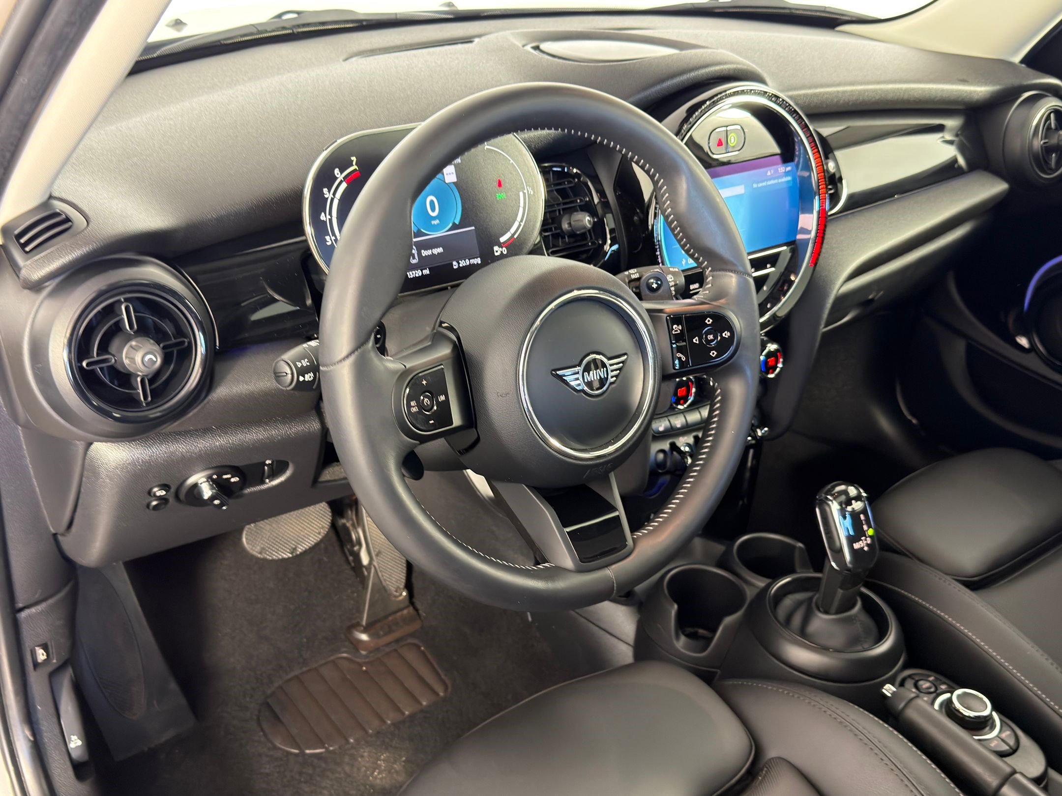 Certified 2023 MINI Cooper S image 4