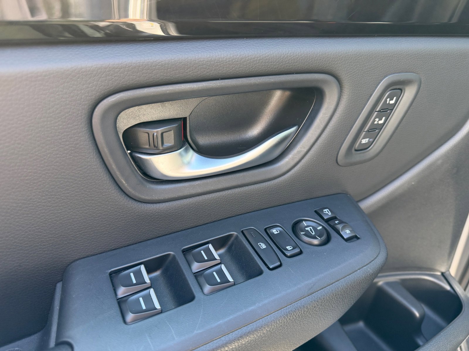 Used 2024 Honda Pilot TrailSport image 13