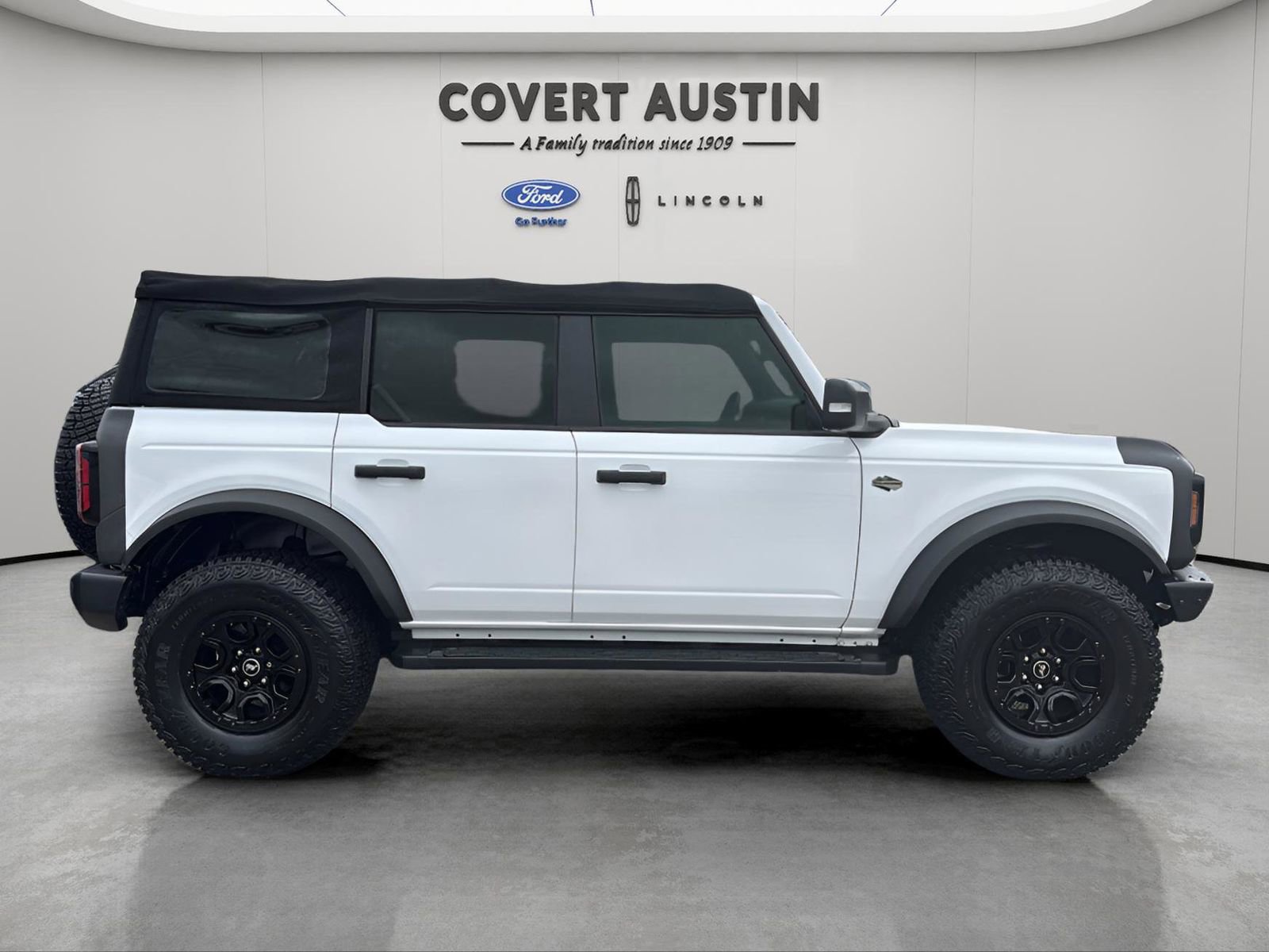 Certified 2022 Ford Bronco Wildtrak image 6