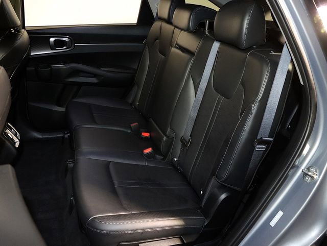 Used 2024 Kia Sorento S w/ Panoramic Sunroof Package AWD/4WD image 13