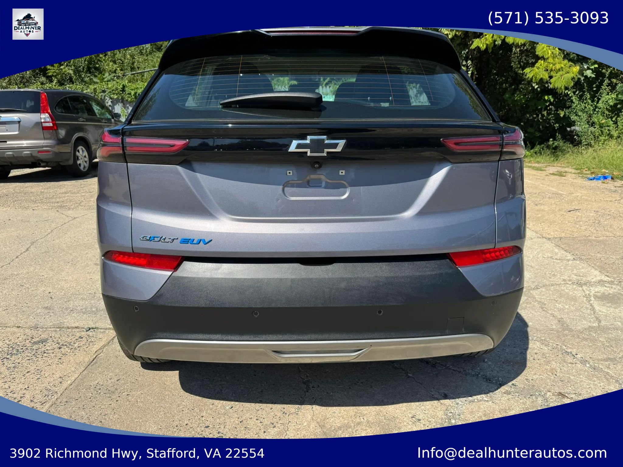 Used 2023 Chevrolet Bolt EUV LT w/ Convenience Package FWD image 7