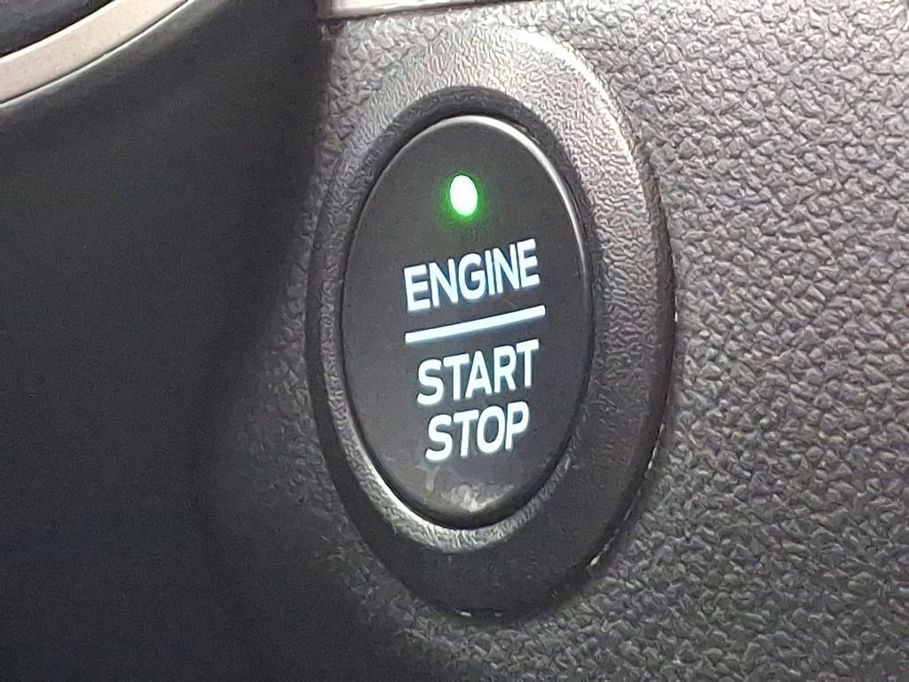 Used 2022 Ford Escape SE w/ Cold Weather Package image 27