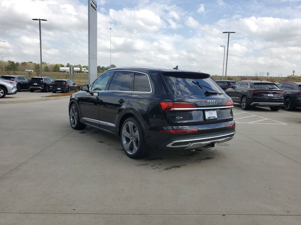 Used 2021 Audi Q7 3.0T Prestige w/ Prestige Package image 4