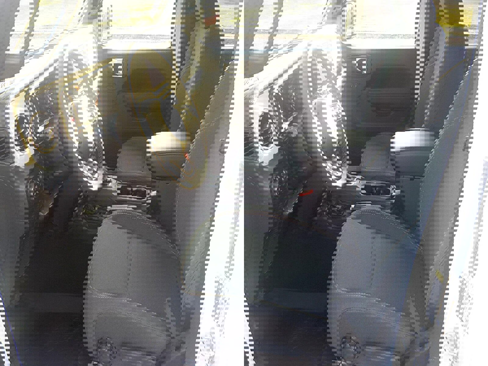 New 2026 Jeep Gladiator Sport image 18