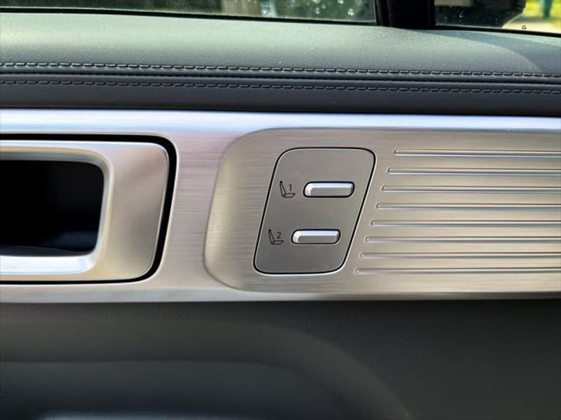 Used 2025 Hyundai Santa Fe Calligraphy image 16