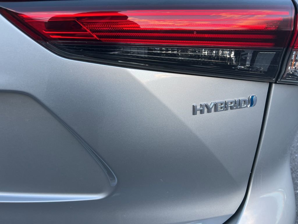 Used 2023 Toyota Highlander LE image 13