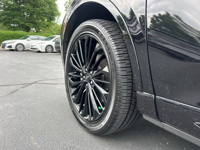 Used 2023 Lincoln Corsair Reserve w/ Jet Appearance Package FWD image 13