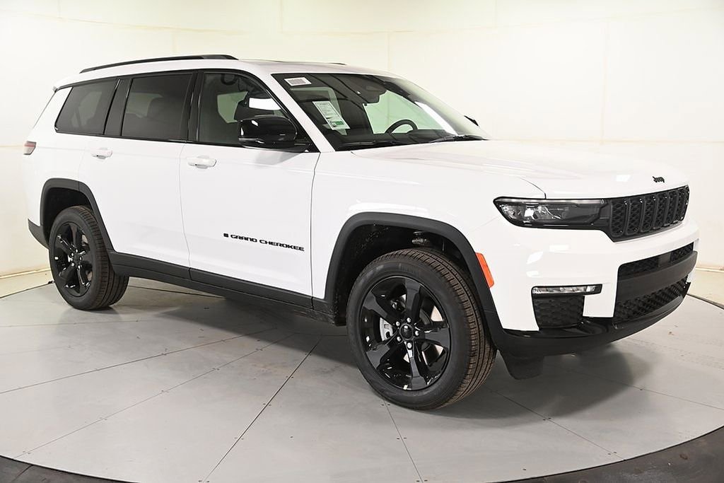 New 2025 Jeep Grand Cherokee L Limited w/ Black Appearance Package image 1