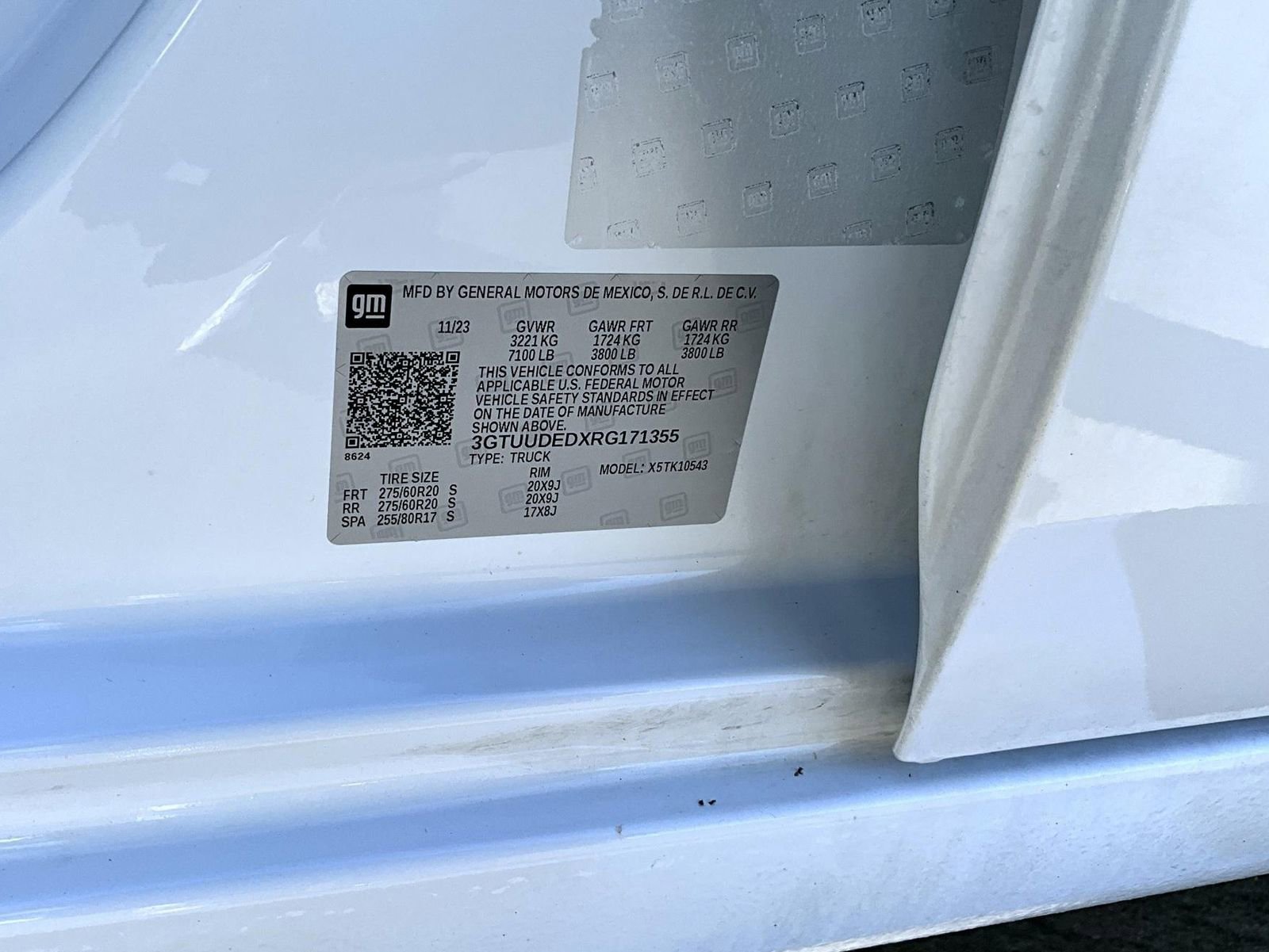 Used 2024 GMC Sierra 1500 SLT image 25