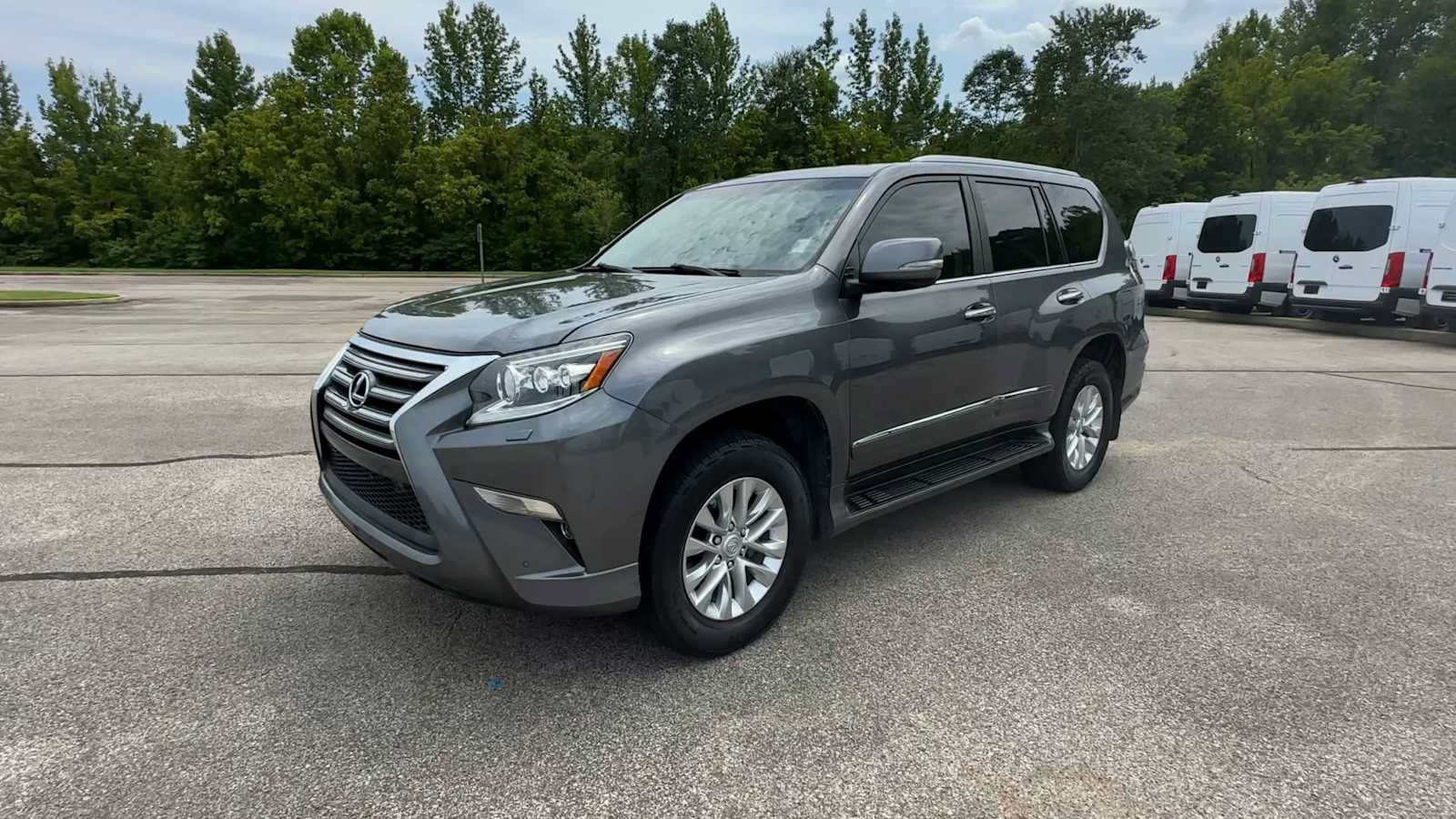 Used 2018 Lexus GX 460 Premium w/ Premium Package AWD/4WD image 4