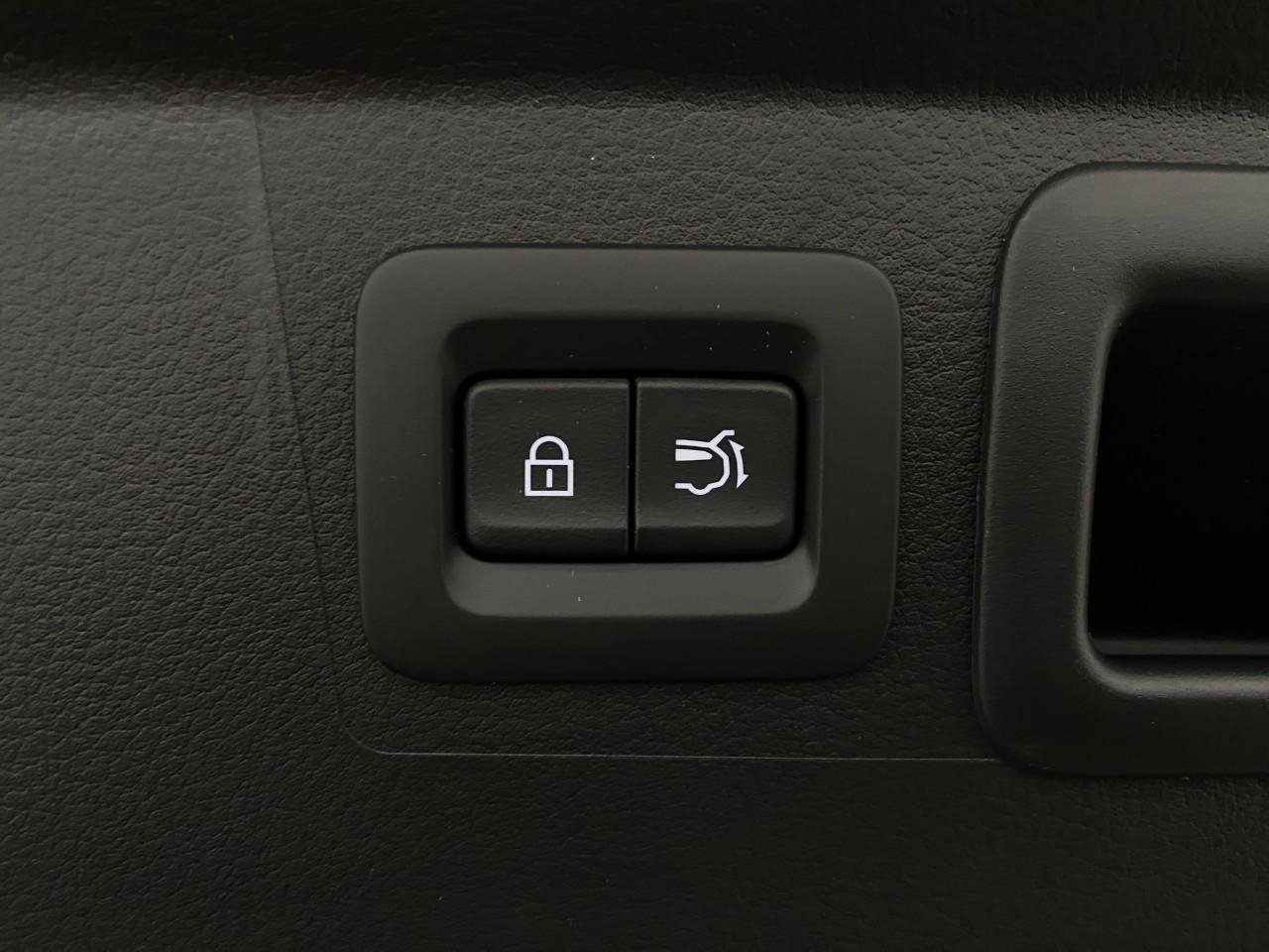 New 2025 MAZDA CX-50 AWD 2.5 S w/ Accent Package image 6