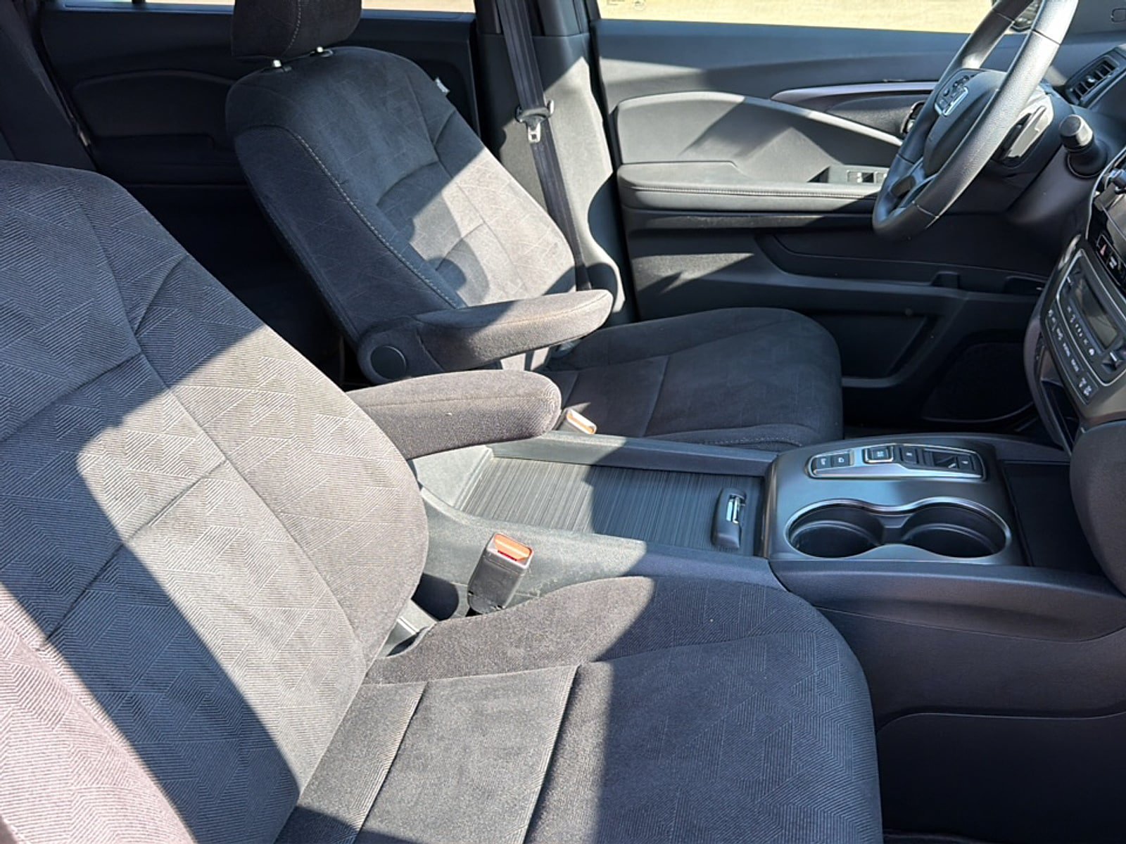 Used 2022 Honda Pilot Sport image 17