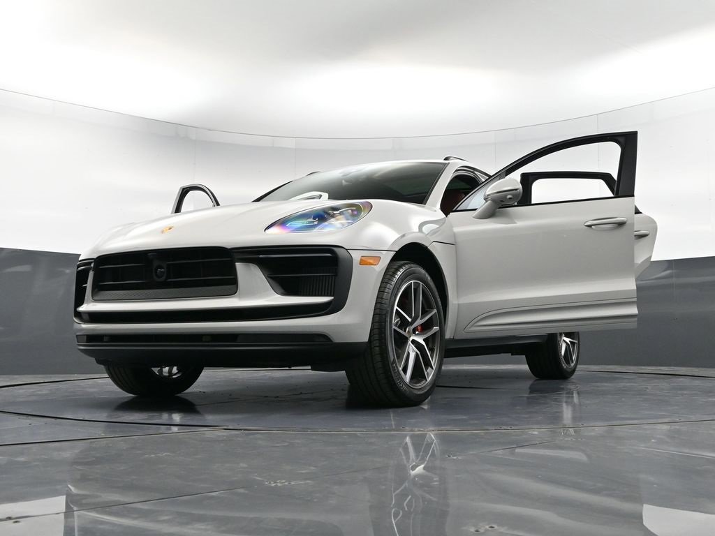 New 2026 Porsche Macan S image 39