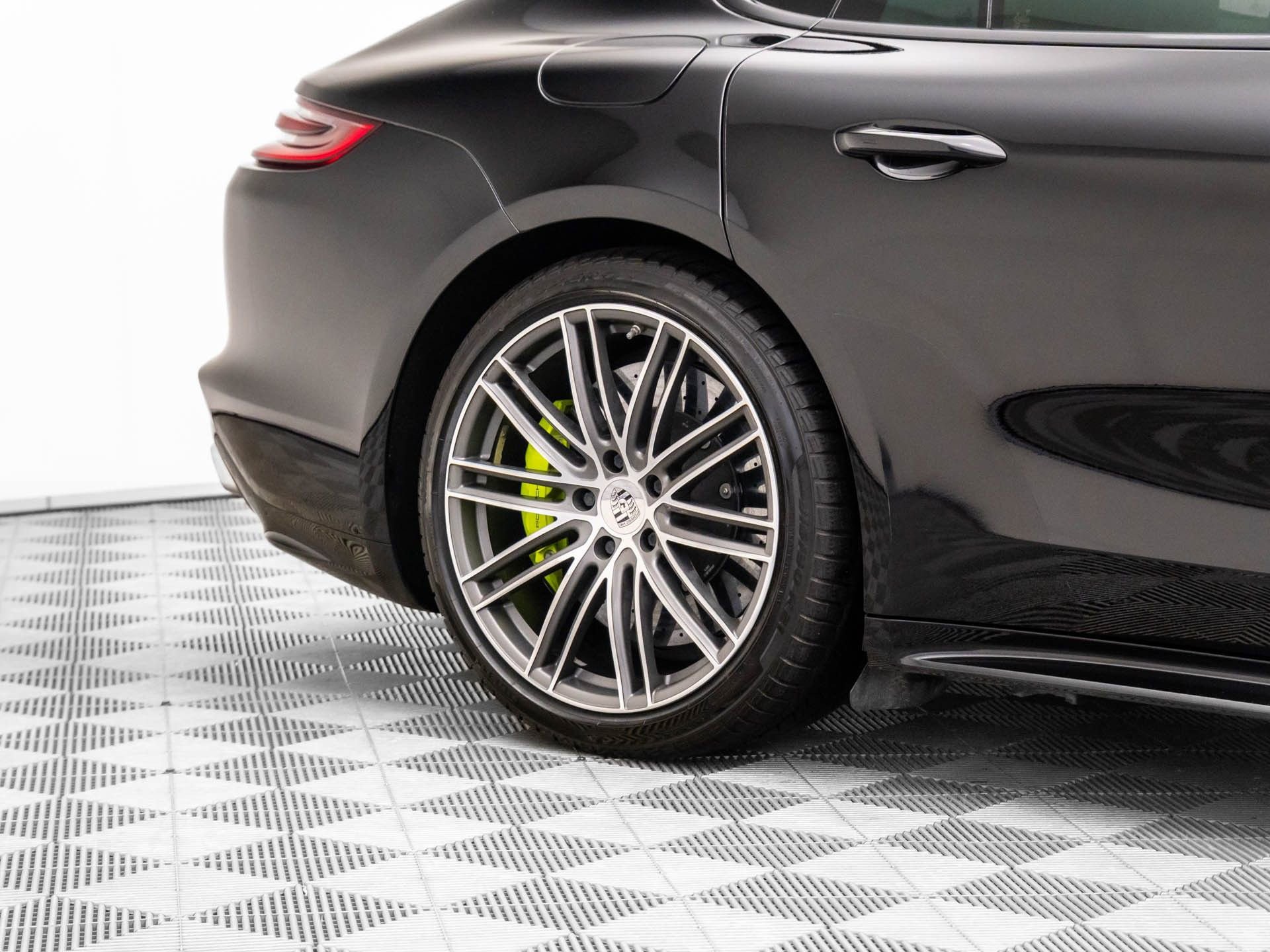 Used 2019 Porsche Panamera Turbo S Executive image 35