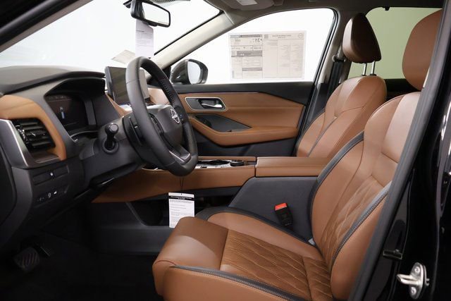 New 2026 Nissan Rogue Platinum image 11