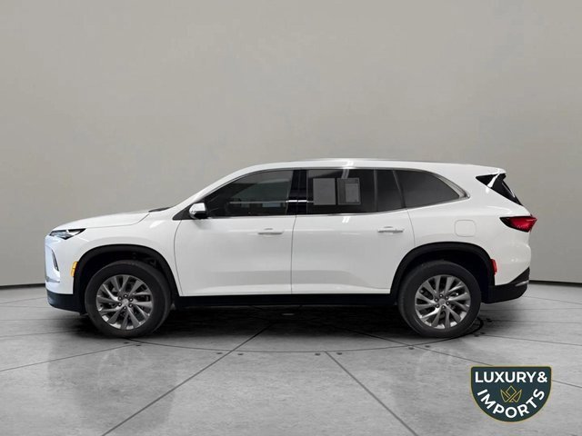 Used 2025 Buick Enclave Preferred image 8