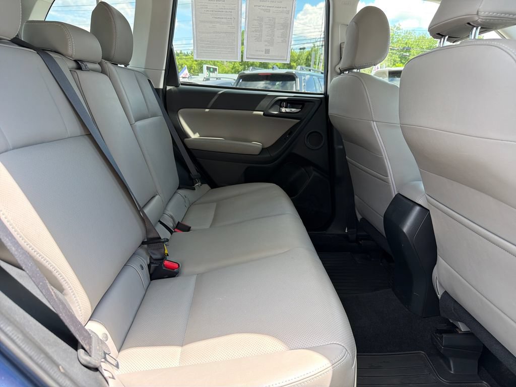 Used 2016 Subaru Forester 2.5i Touring w/ Eyesight & Navigation System AWD/4WD image 32