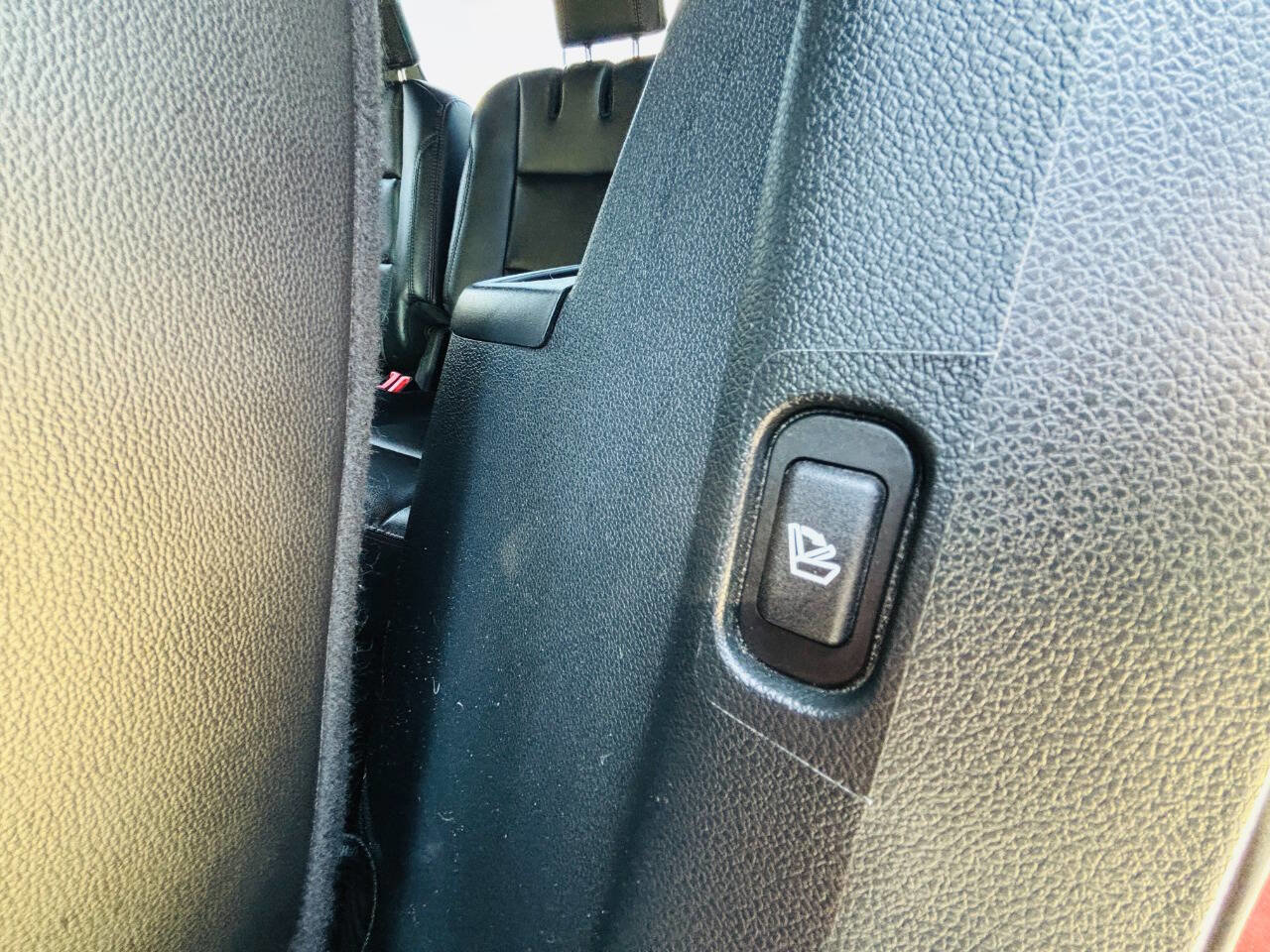 Used 2018 Ford Explorer Sport w/ Equipment Group 401A image 26