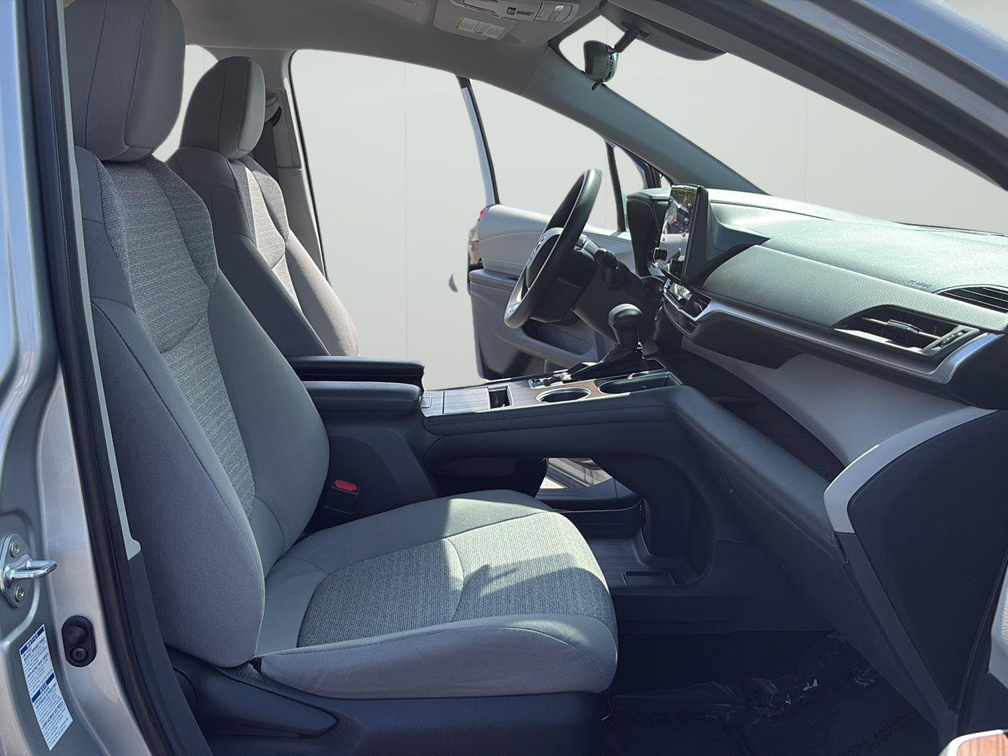 Used 2022 Toyota Sienna LE AWD/4WD image 15