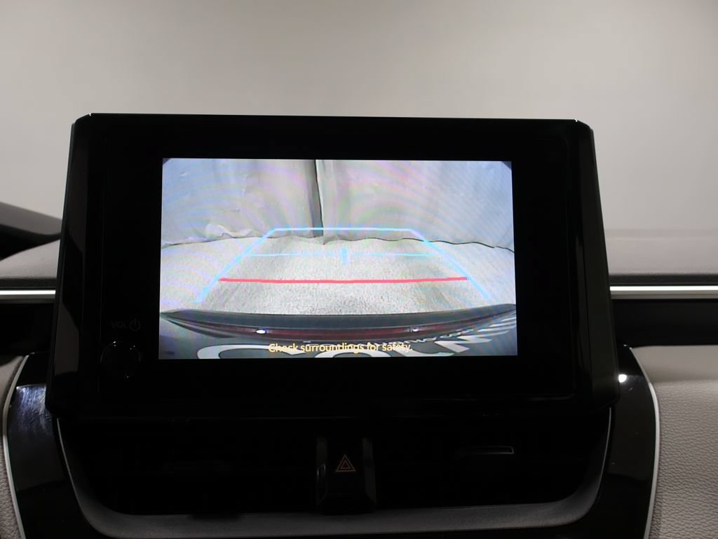 Used 2025 Toyota Corolla LE FWD image 29