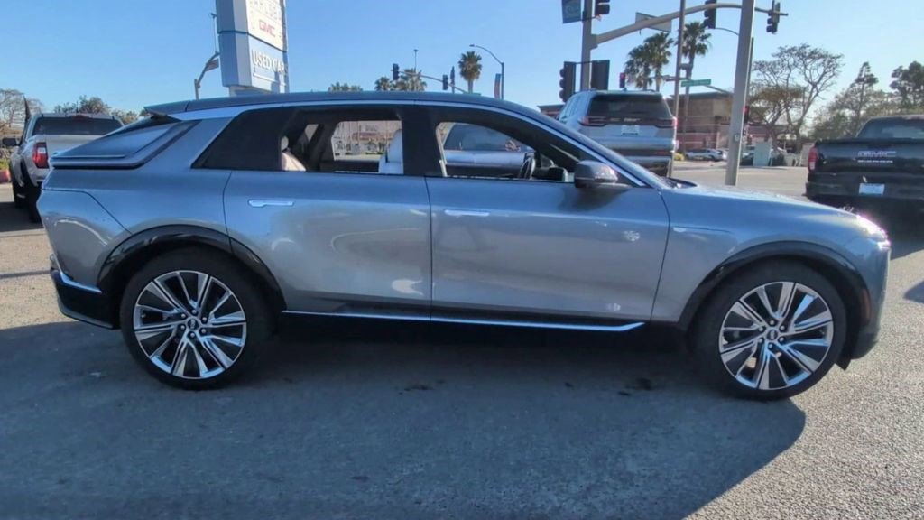 Certified 2023 Cadillac Lyriq 2WD image 5