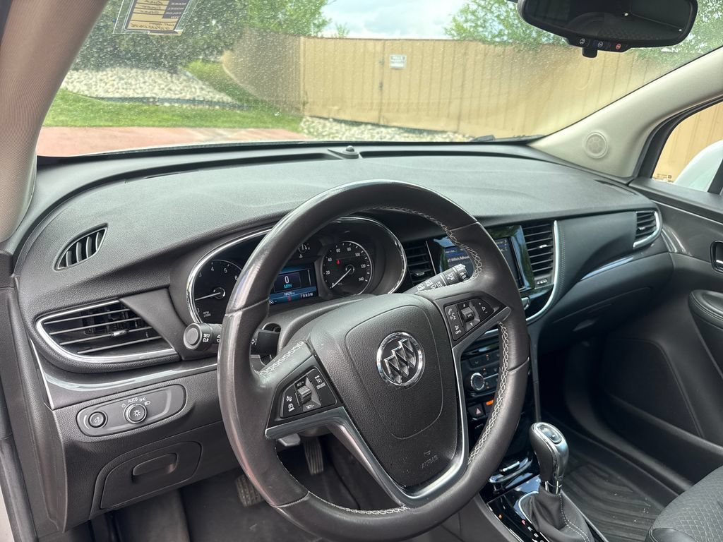 Used 2022 Buick Encore Preferred w/ Safety Package II AWD/4WD image 15