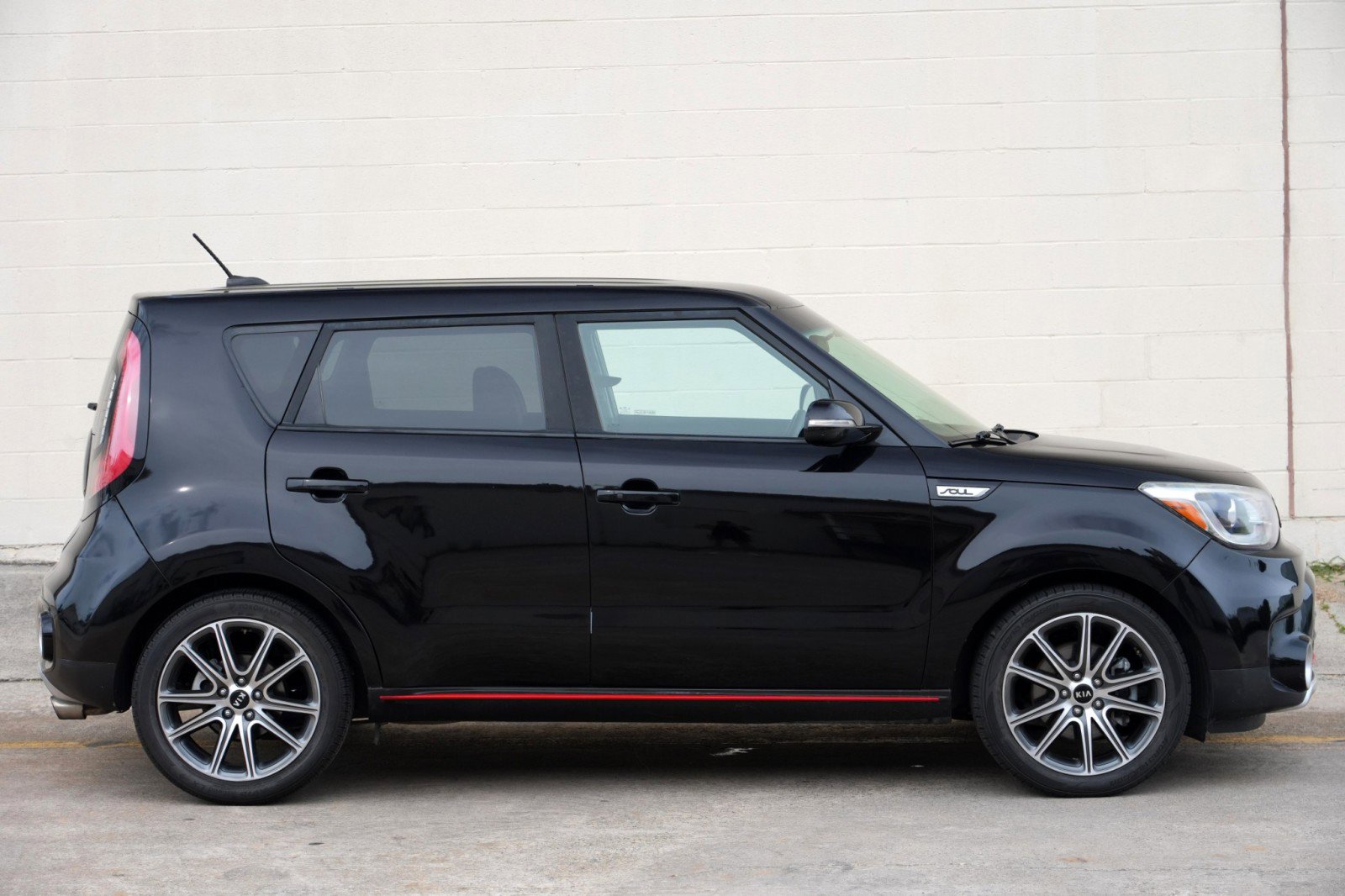 Used 2018 Kia Soul ! w/ Tech Package FWD image 47