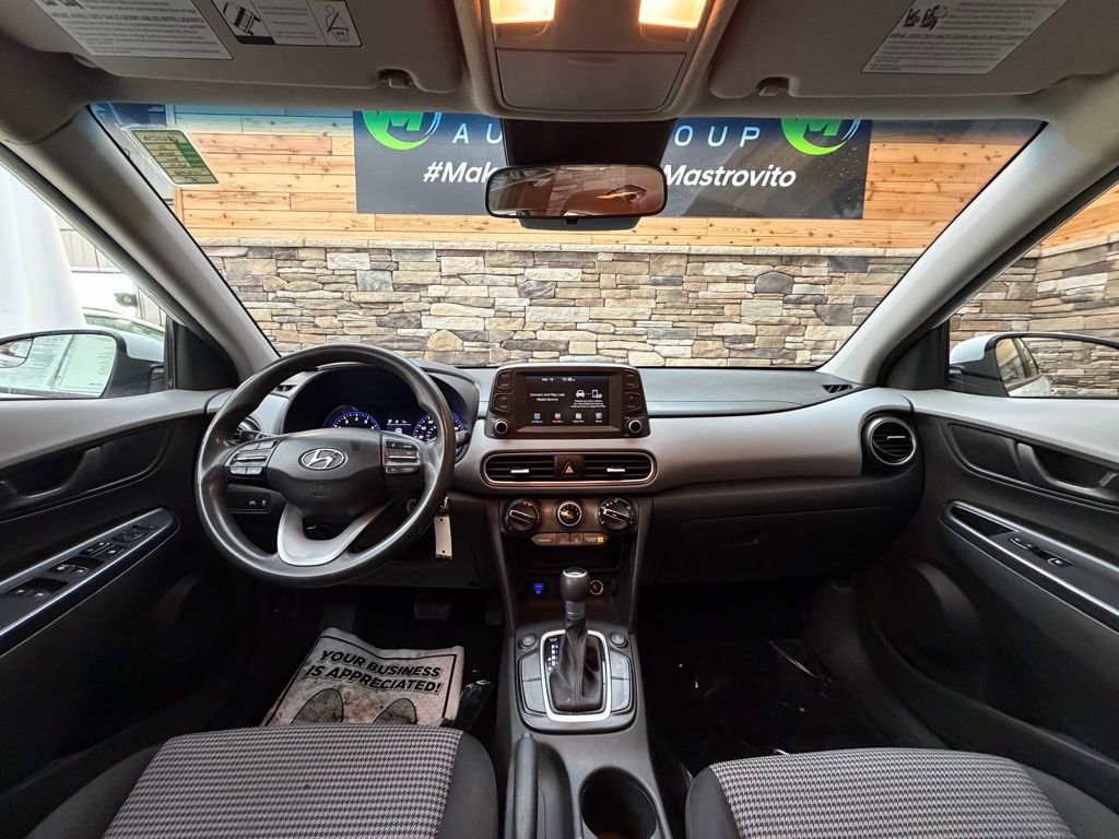 Used 2020 Hyundai Kona SE w/ Cargo Package image 16