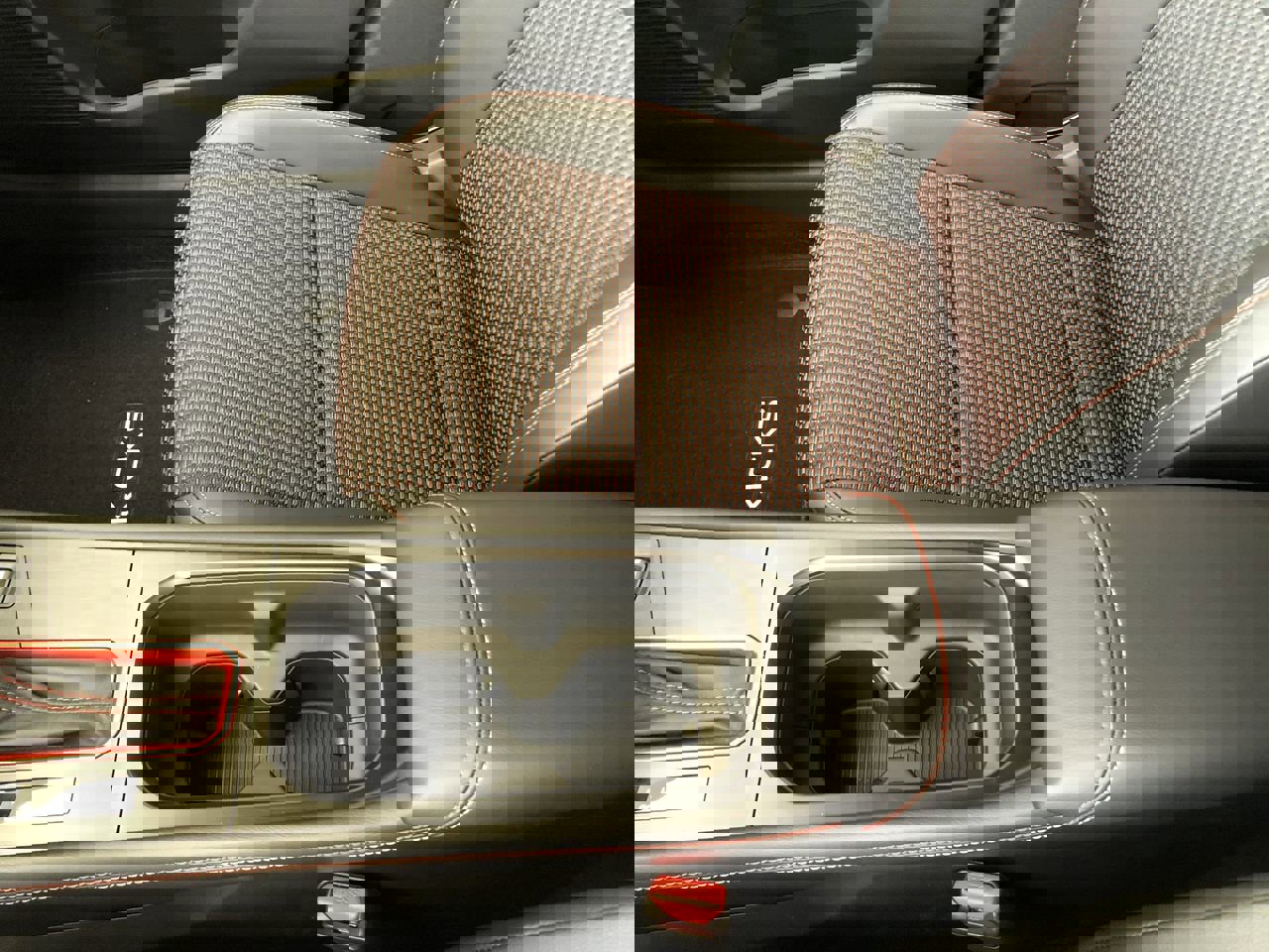 New 2026 Nissan Kicks SR w/ Cold Weather Package image 17