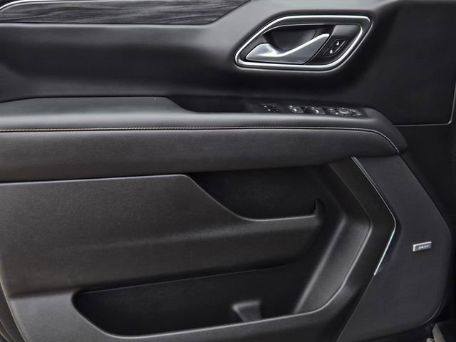 Used 2022 GMC Yukon SLT w/ SLT Premium Package image 22