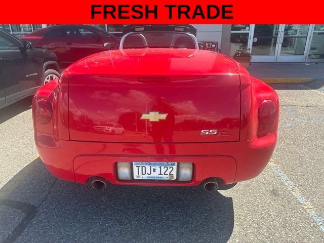 Used 2005 Chevrolet SSR w/ Preferred Equipment Group RWD image 4