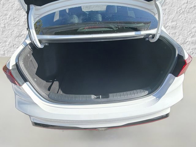 Used 2022 Kia Forte GT w/ GT Technology Package image 11